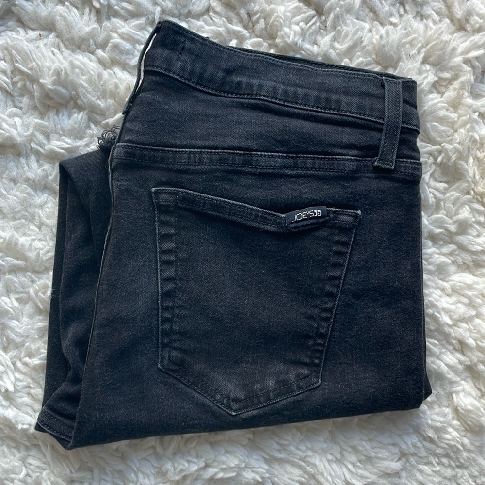 Joes Black Cropped Jeans‎